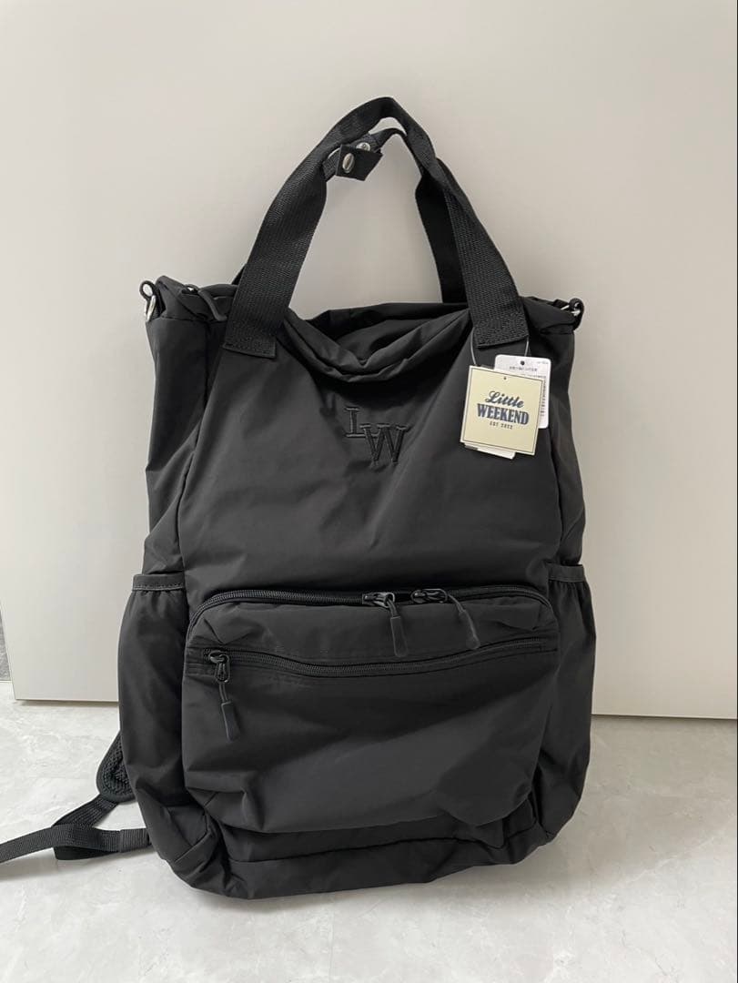 リトルウィークエンド　ブラックナイロンリュック