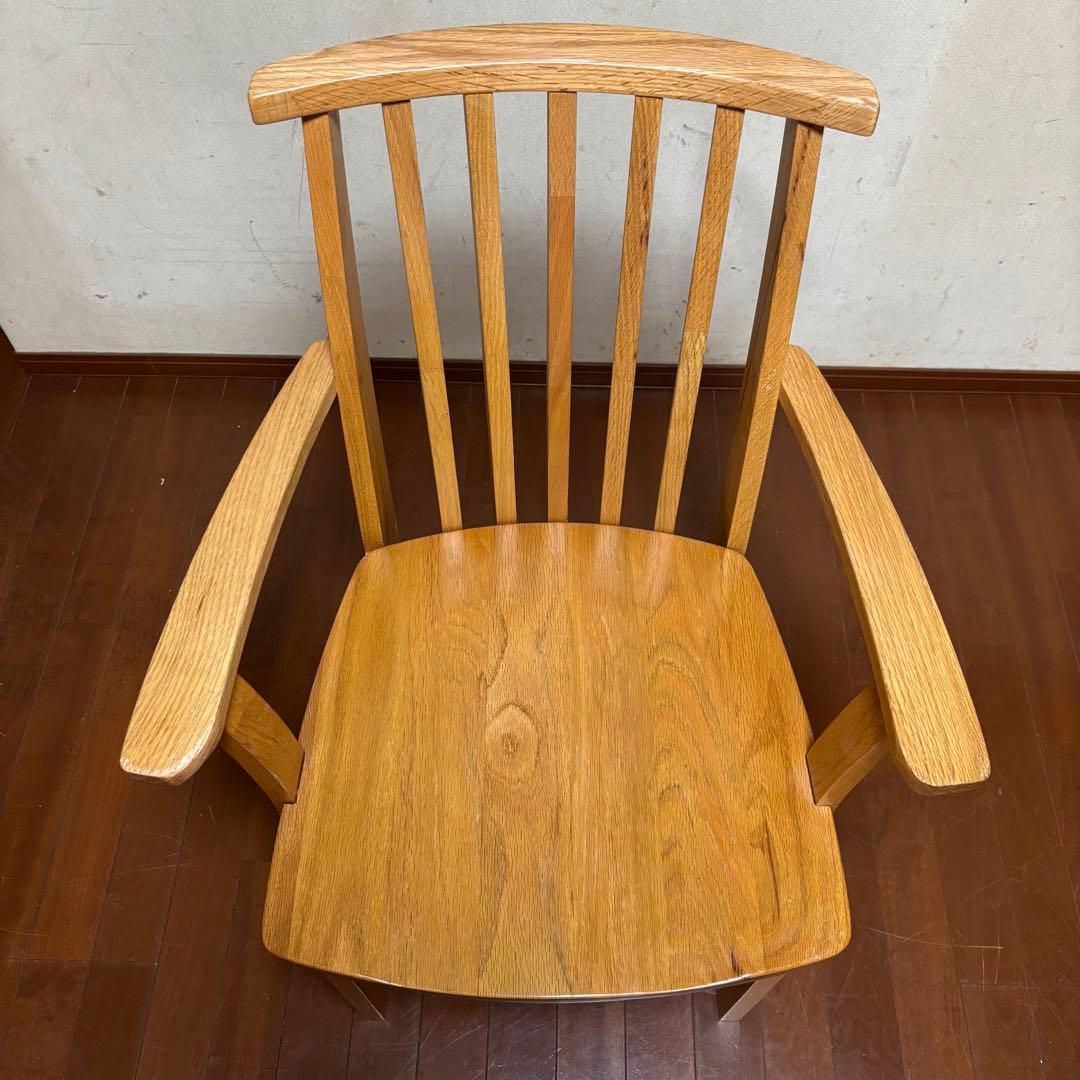 【大幅値引可能】ニトリ(NITORI) ダイニングチェア DC Jモード 肘付き