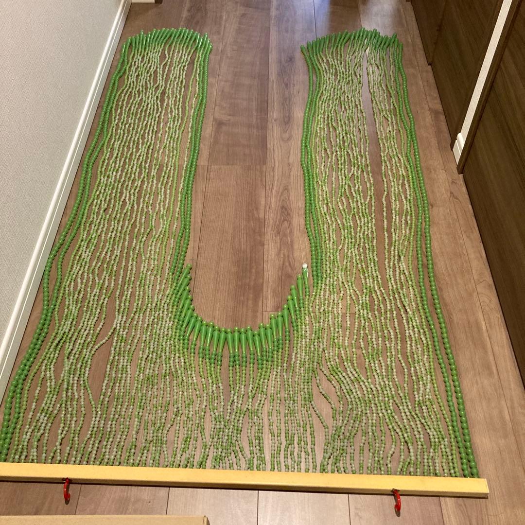 レトロポップ　長いビーズカーテン　ビーズのれん　ビーズ暖簾　グリーン/緑