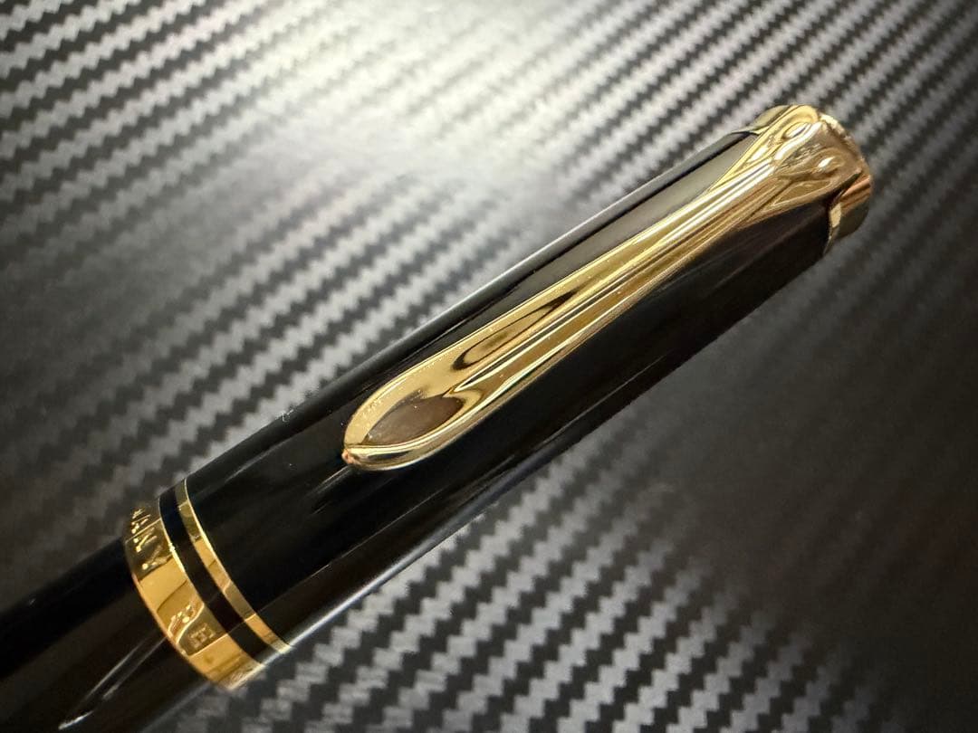 希少 未使用に近い ペリカン スーベレーン M300 ブラック F 細字