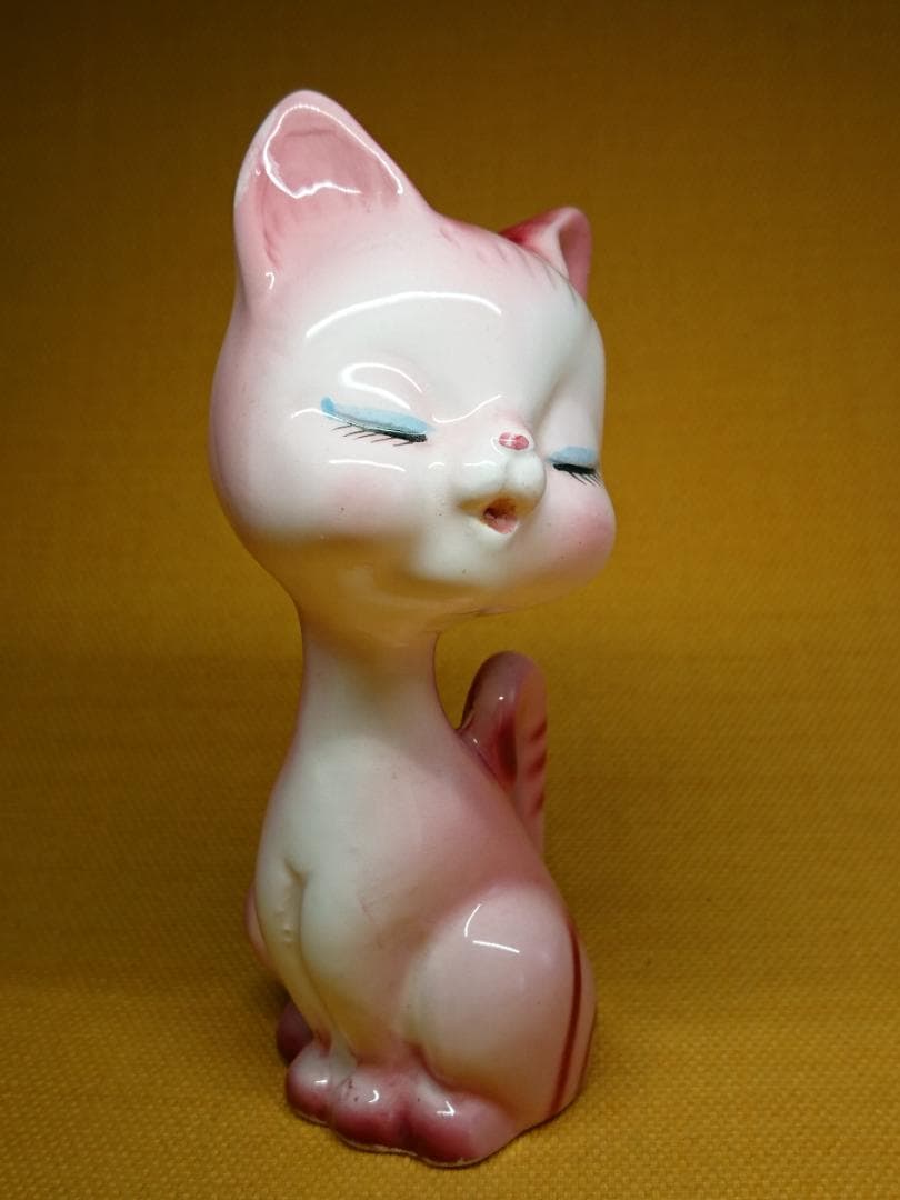 ネコ　陶器　オブジェ　置物　インテリア　工芸品　美術品　A2771