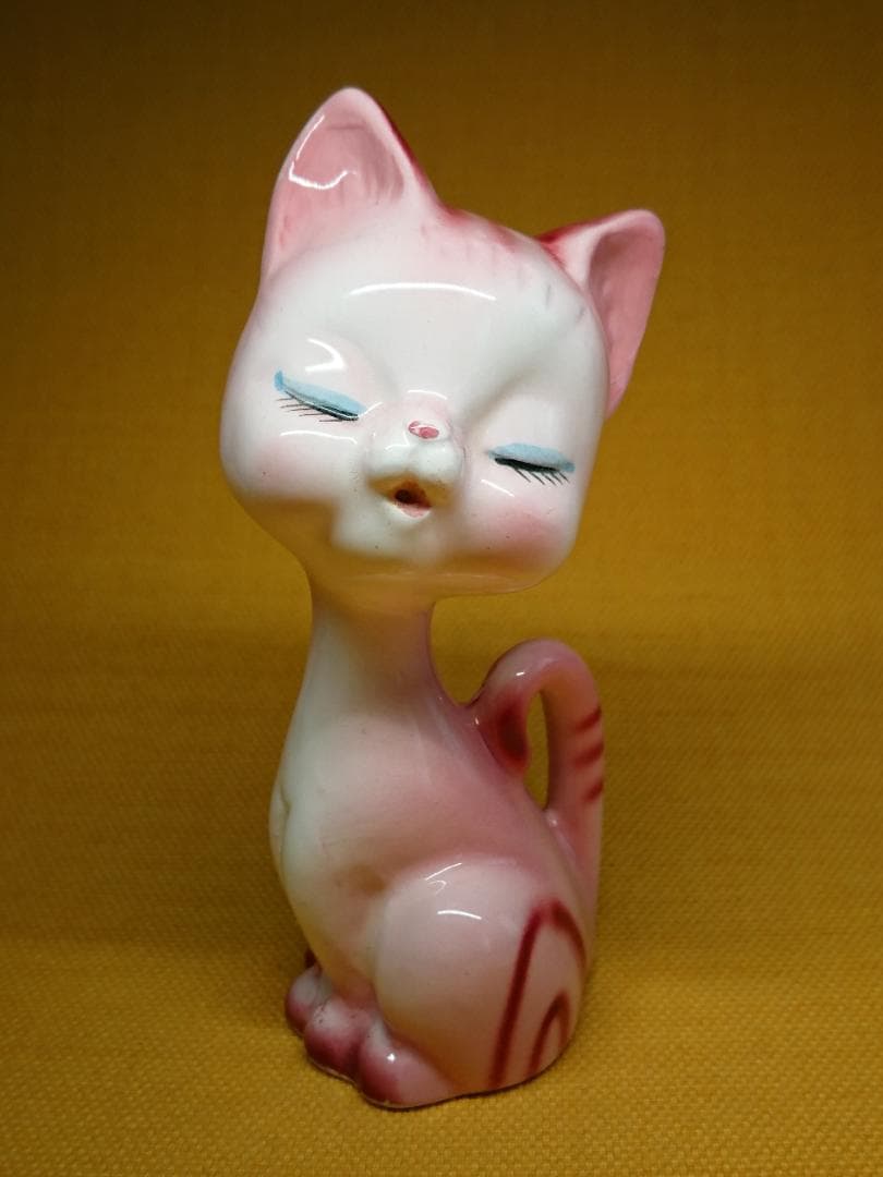 ネコ　陶器　オブジェ　置物　インテリア　工芸品　美術品　A2771