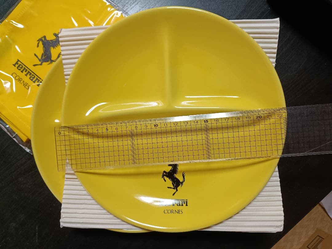 Ferrari 仕切り皿セット 未使用品