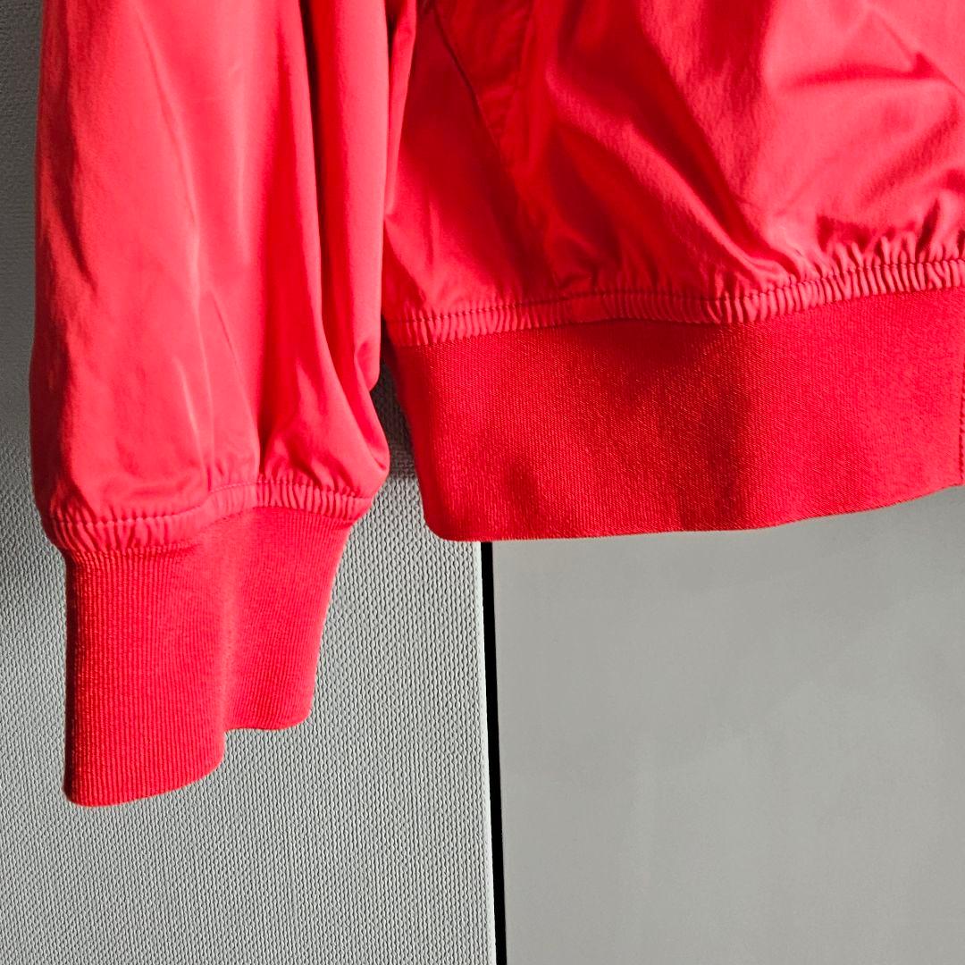 マスターバニーエディション　プライマリスト サテンストレッチブルゾン　赤