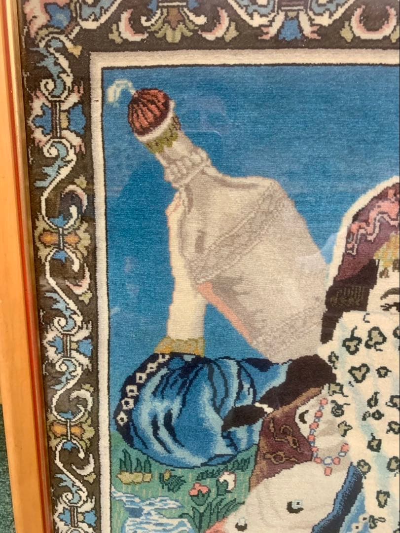 ペルシャイラン.タブレーズの絨毯