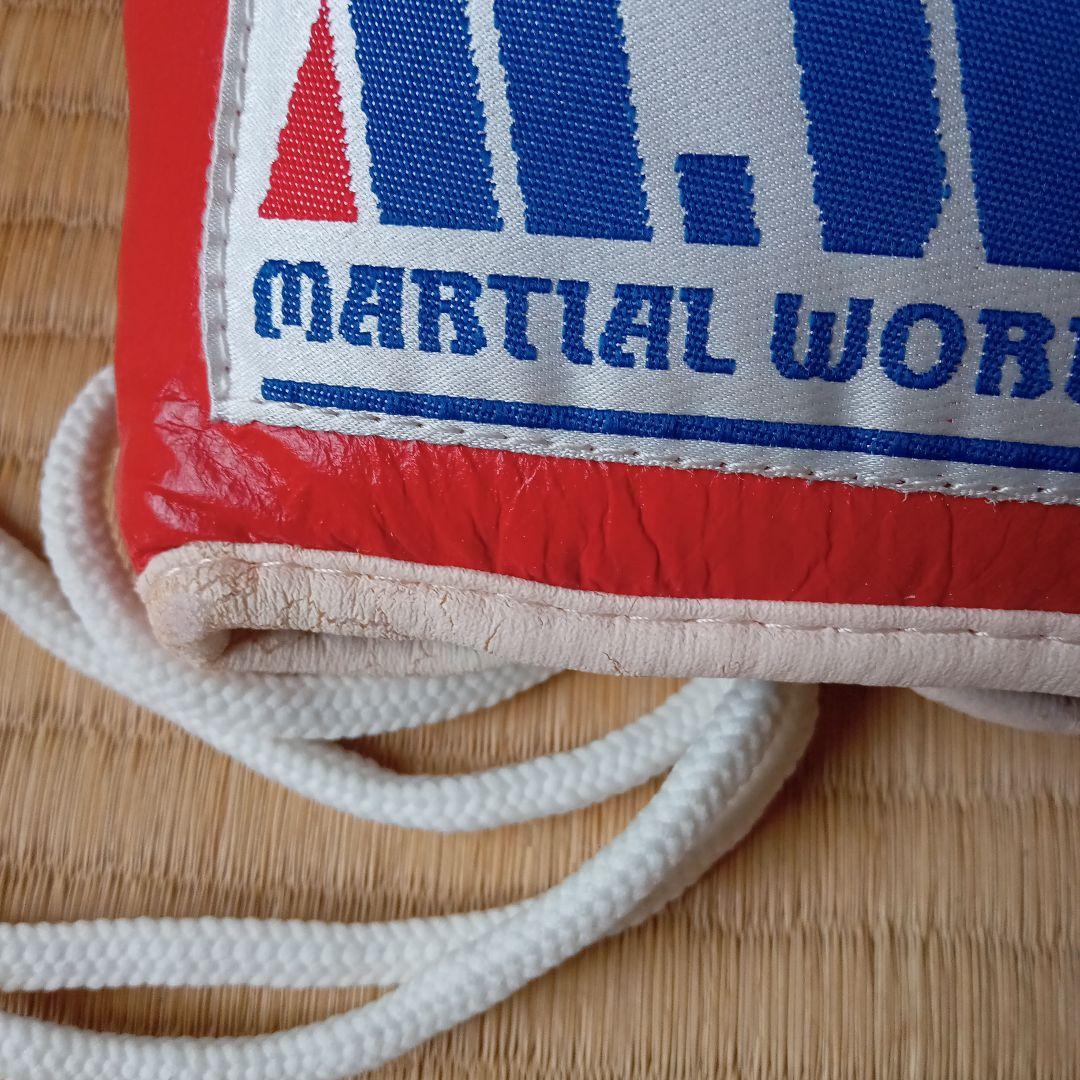 MARTIAL WORLD ボクシンググローブ　10oz