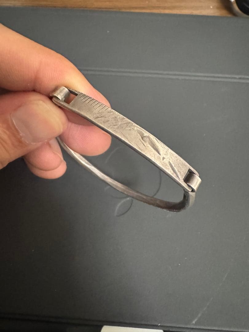 ワークスタットミュンヘンWerkstatt:München IDプレートバングル