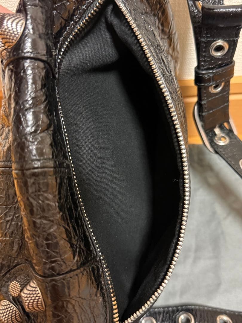 BALENCIAGA LE CAGOLE バッグ