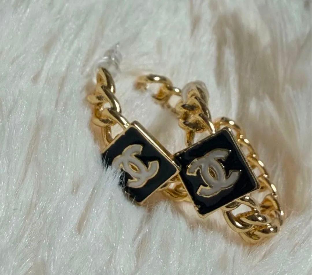 CHANEL ゴールド ブラック チェーン フープピアス