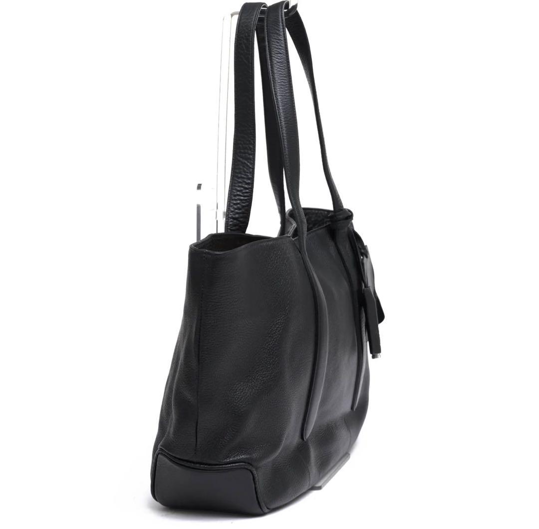 ペッレモルビダ　トートバッグブラック 黒 PMO-ST003 コローレ