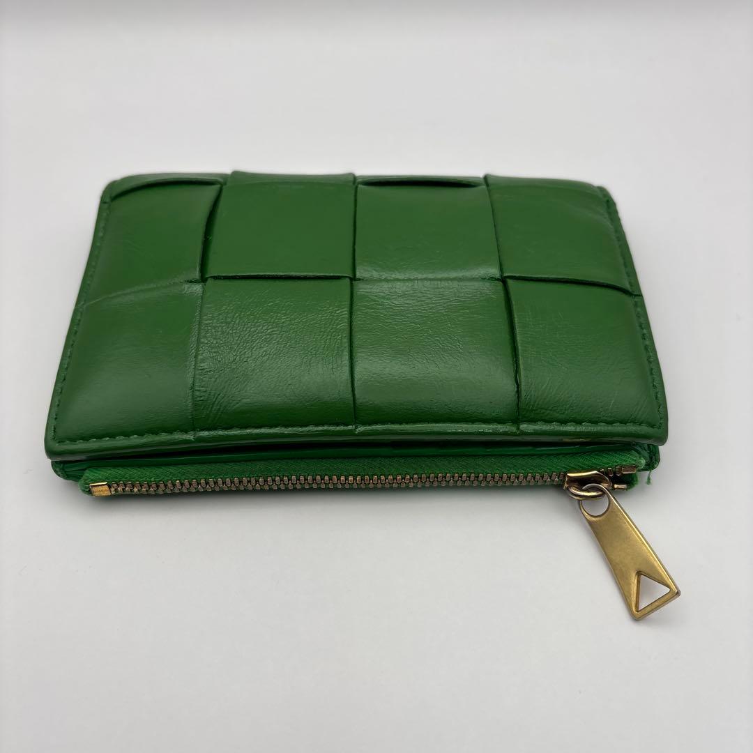 ◆正規品◆現行ボッテガ・ヴェネタカセット ミディアム 二つ折りウォレット