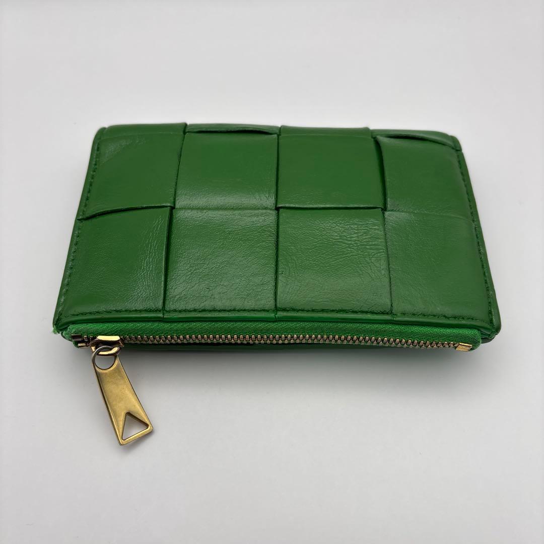 ◆正規品◆現行ボッテガ・ヴェネタカセット ミディアム 二つ折りウォレット