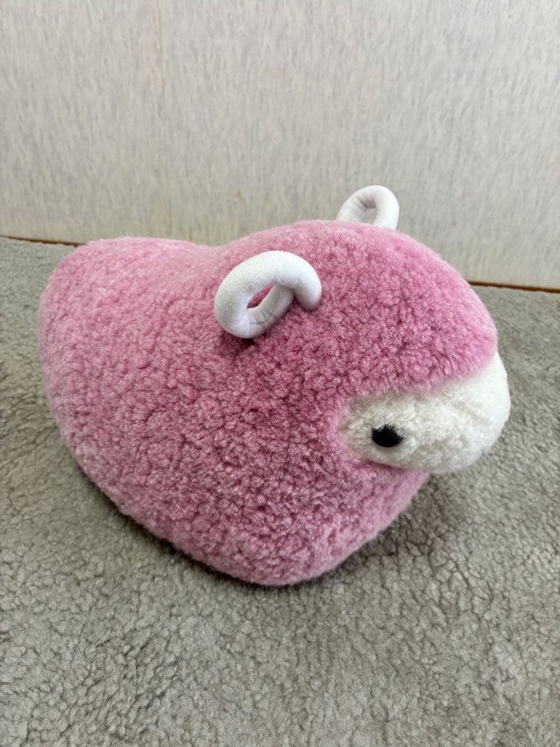 【ノン (^^)v　未使用】じぶんまくら　ムートン　ひつじぬいぐるみピンク
