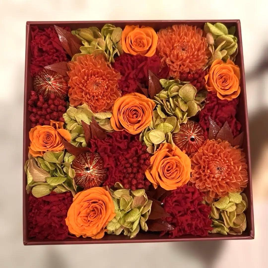 値下　新品未使用nicolai bergmann プリザーブドフラワーギフト