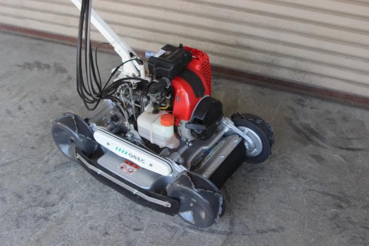 草刈機　オーレック　スパイダーモアー　SP851A　4WD　爪新品　A9153