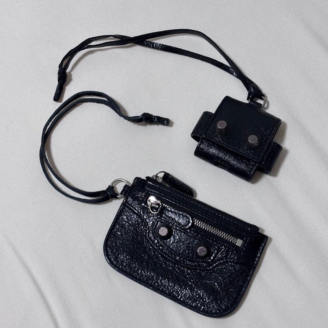 BALENCIAGA LECAGOLE ケース AirPodsケース 黒