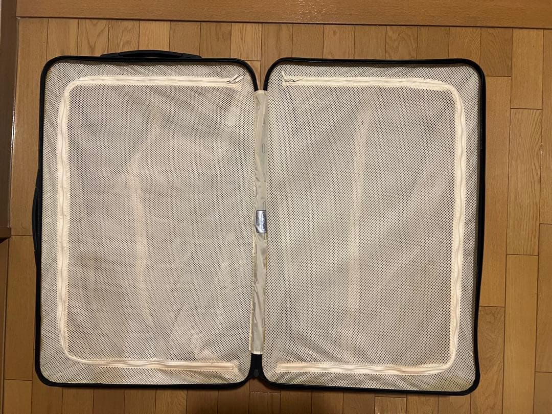 【農道のポルシェ】RIMOWA サルサエアー 84L