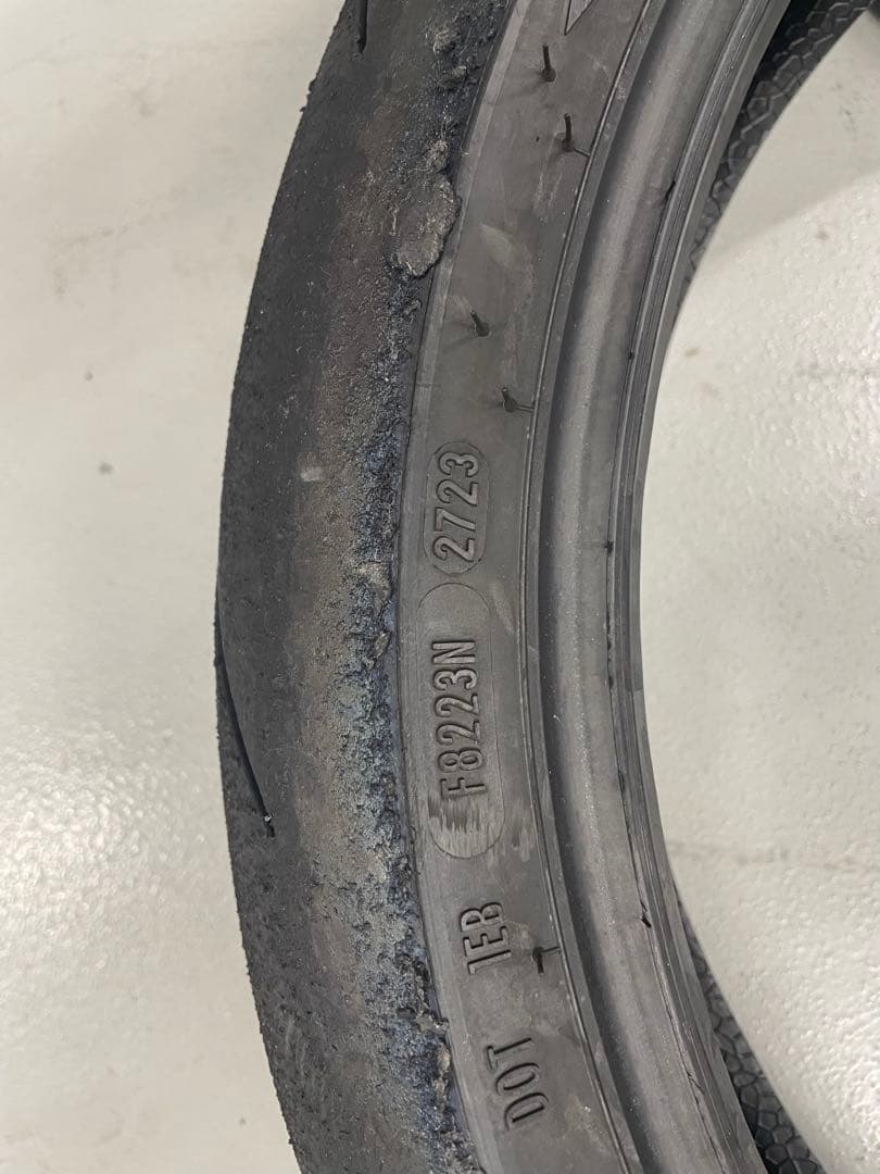 ピレリ　ディアブロ　スーパーコルサ200/55 120/70 SC1