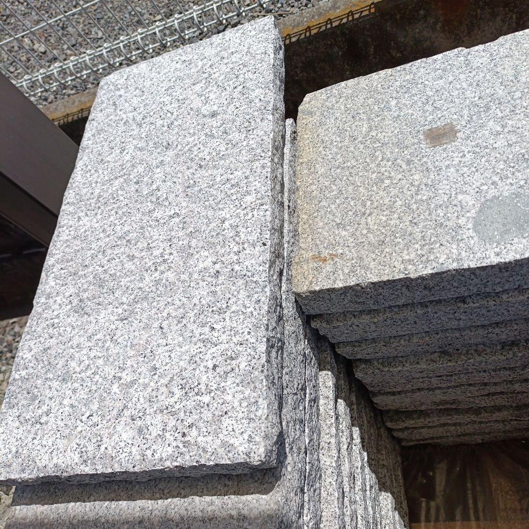 ベトナム産白五面のみぎり敷石 ４０枚入り 30060050ミリ