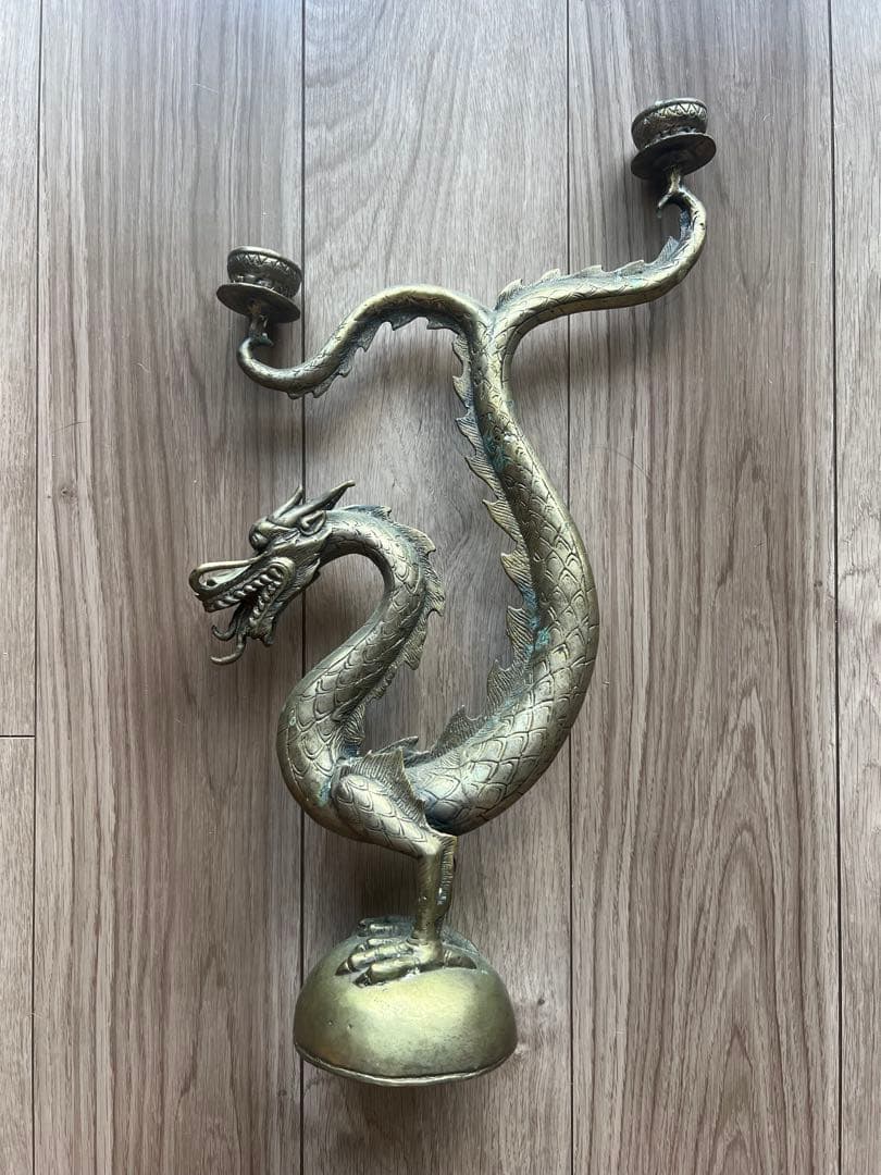 龍の燭台　アンティーク　ドラゴンキャンドルスタンド