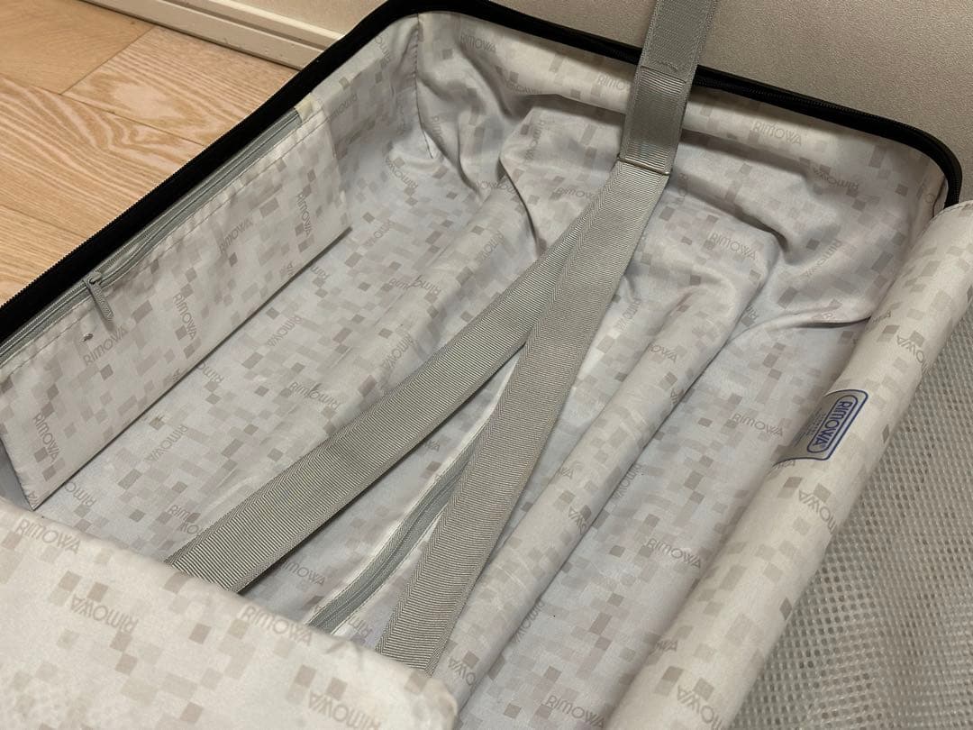 リモワ サルサ 2輪 32L ブロンズマット 機内持ち込み対応