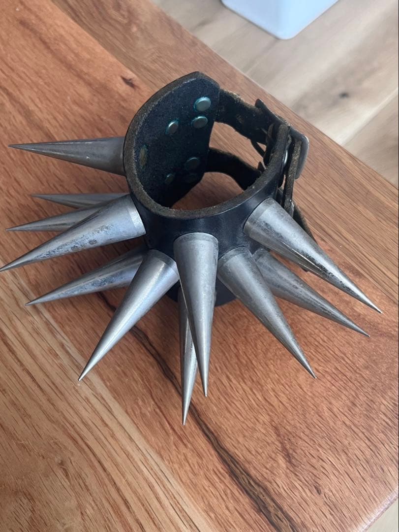 スパイクレザーリストバンド DEAD END デッドエンド　blackl