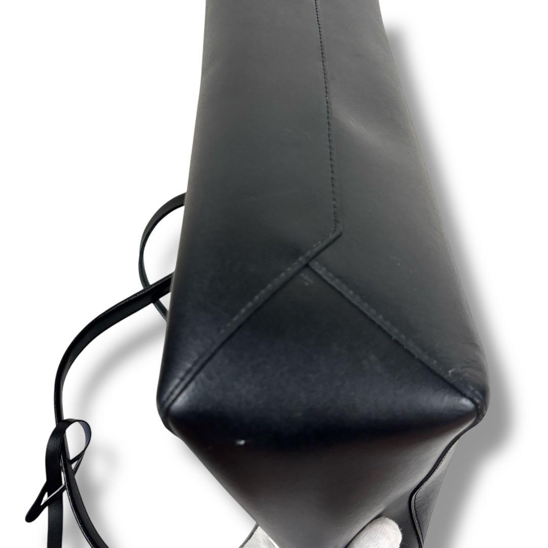 バーニーズニューヨーク レザートート バック ショルダーバック肩がけ 黒 本革