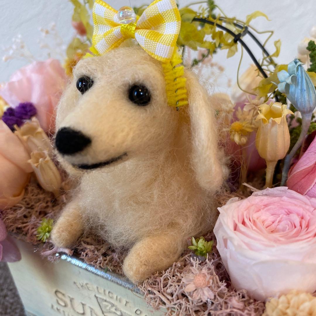 フラワーアレンジ&ダックスちゃん