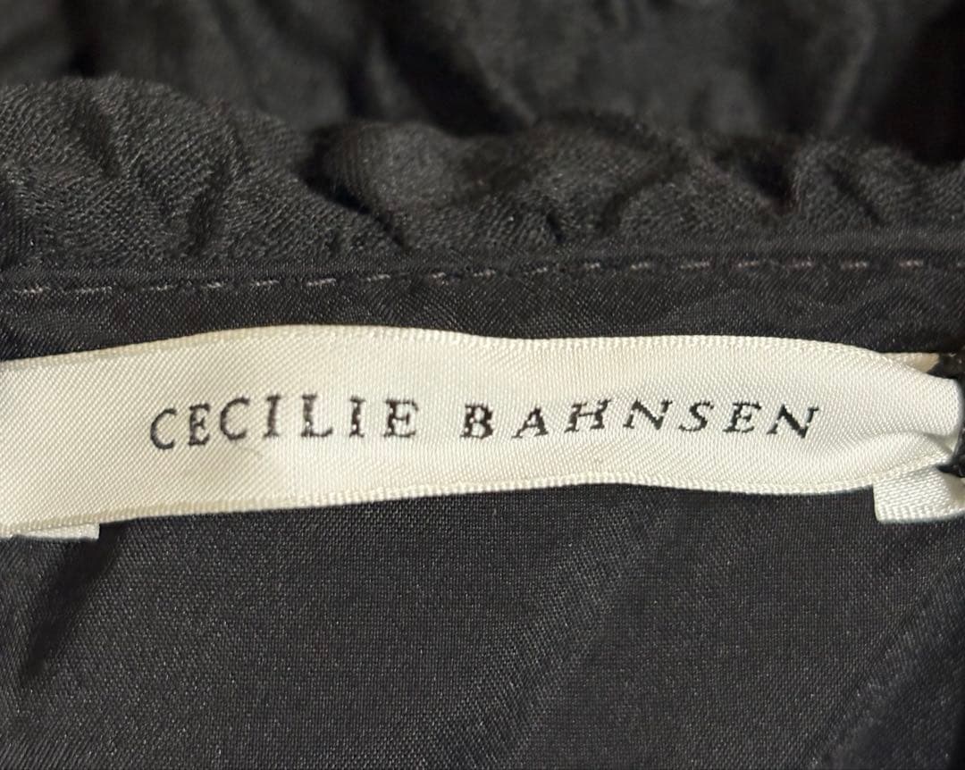 美品　cecilie bahnsen UK8 フリル　ブラウス　タグ付き