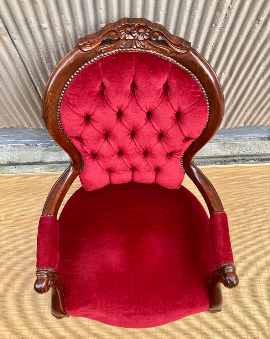 アンティーク調ソファ