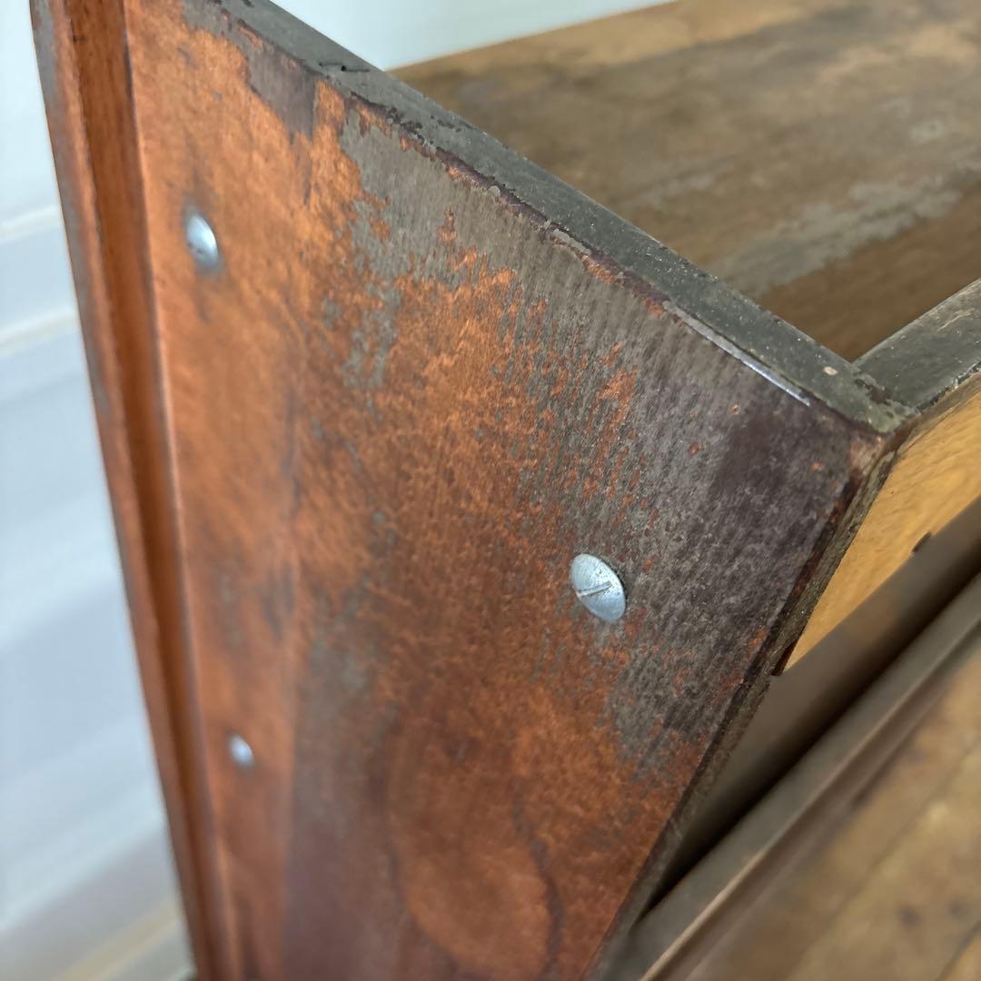 古い組み立て式の本棚　飾り棚　ディスプレイ棚　焦茶　ダークブラウン　木製