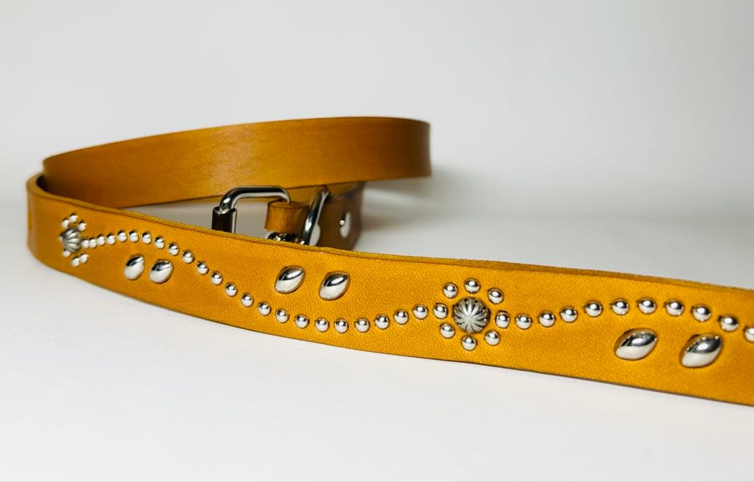 スタッズナローベルト22mm幅(ライトブラウン)ダブルリーフhtcナロー好き