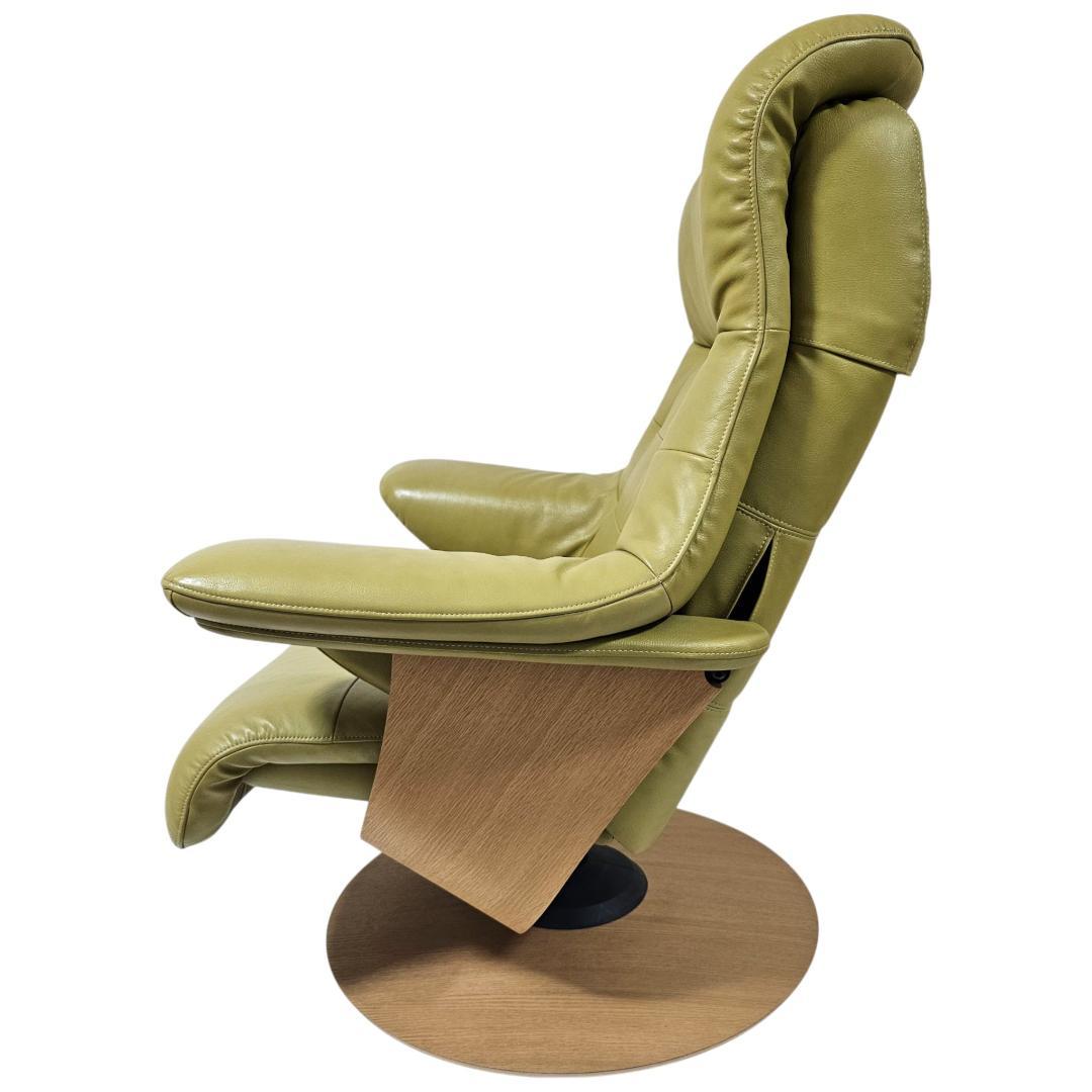 カリモク THE FIRST ザ・ファースト RU72 回転 リクライナーのみ