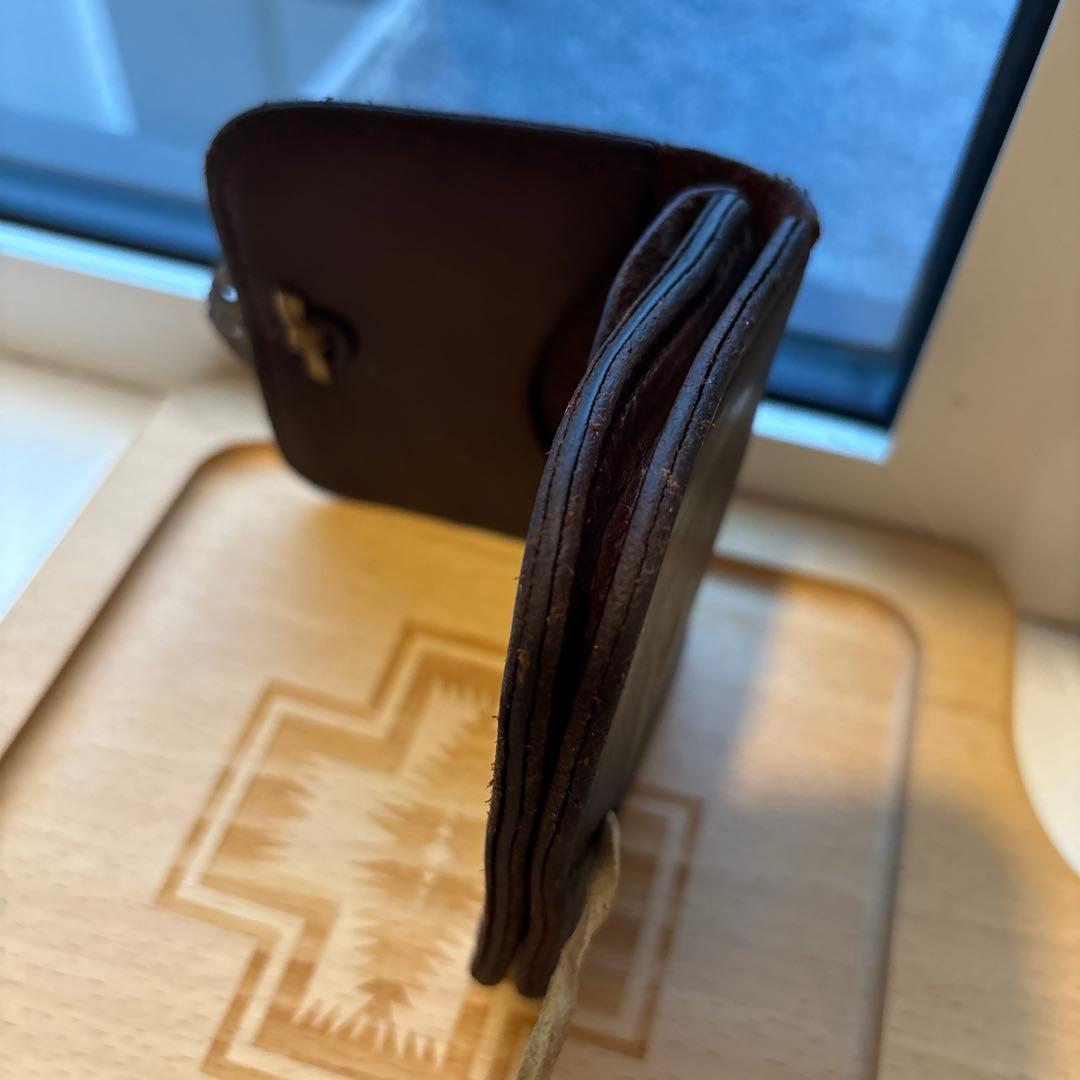 ゴローズ　角型小銭入れ　マチ無し　金メタ付きフラワーコンチョ　焦茶