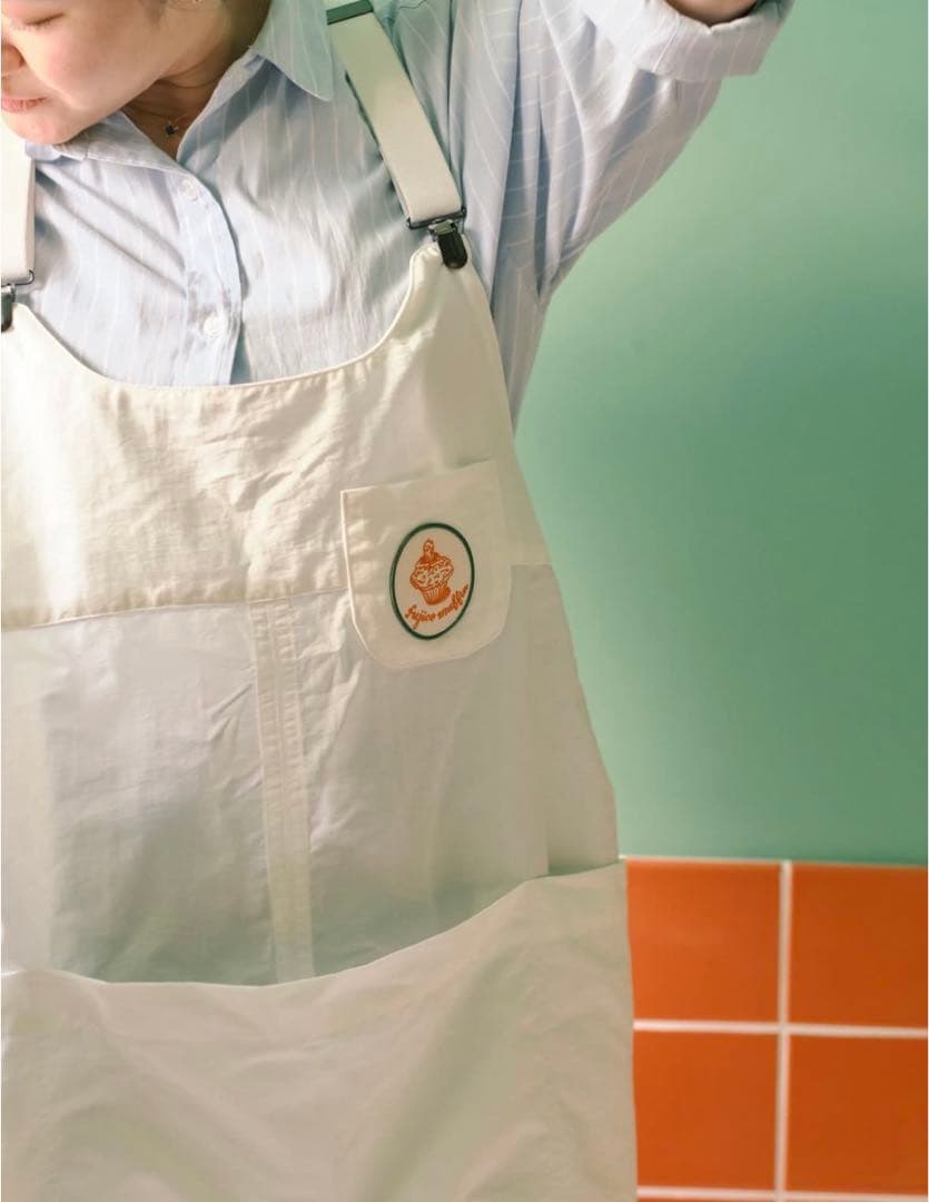 fujico muffinフジコマフィン★2店舗目オープン記念エプロン１枚白色
