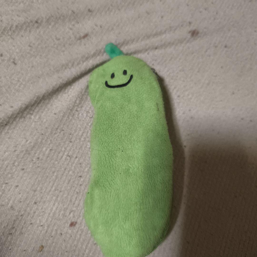 緑色の笑顔キャラクター筆箱