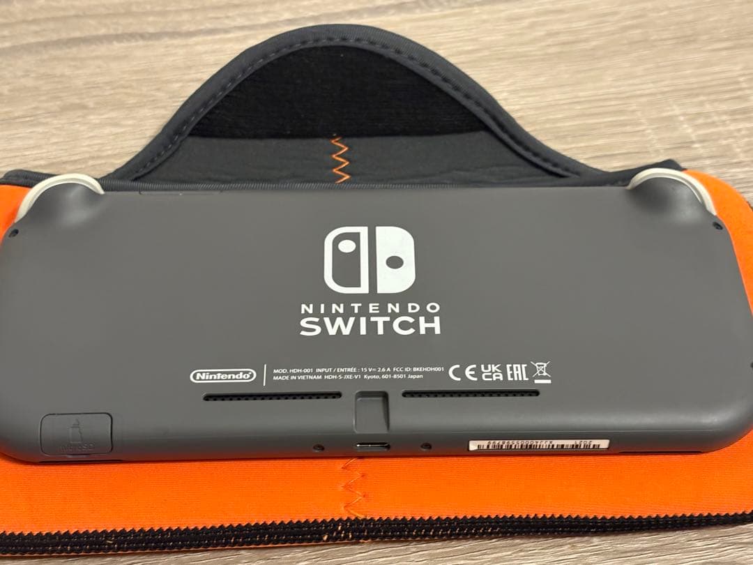 Nintendo Switch Lite グレー ポーチ付き