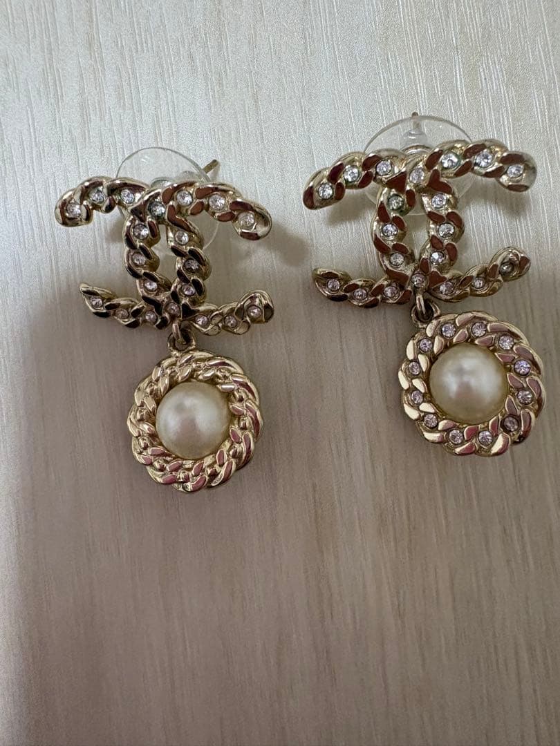 CHANEL ゴールド パール ピアス
