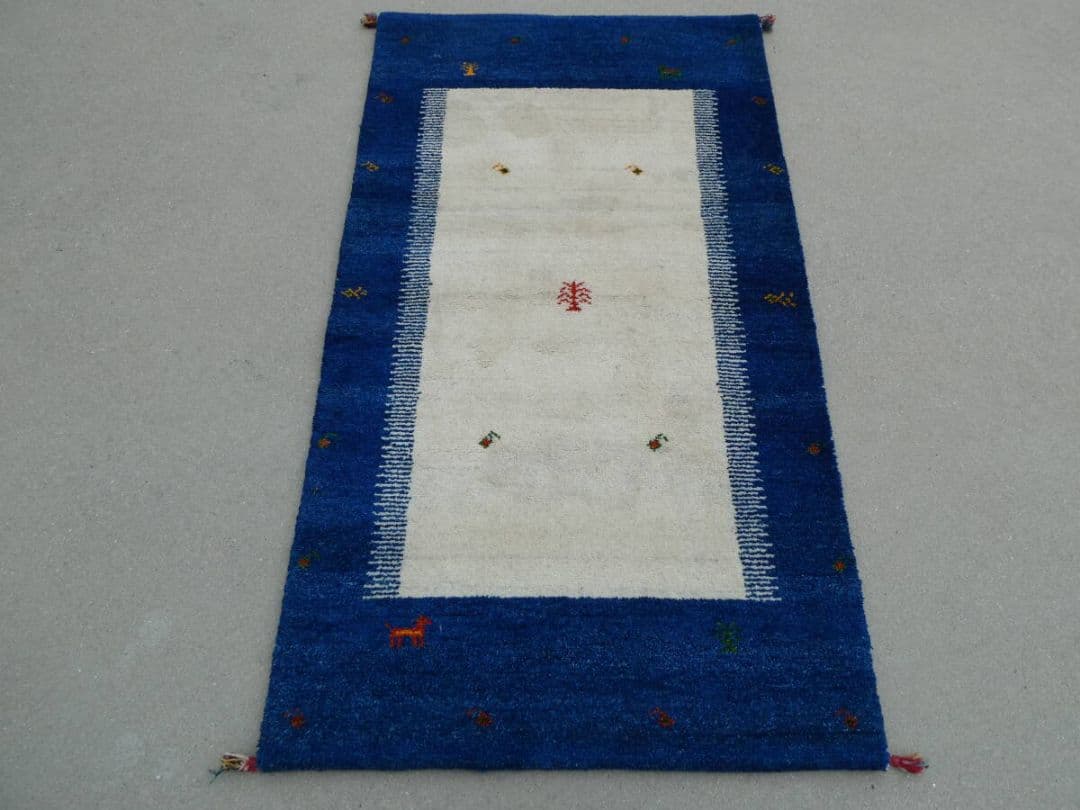 ゲリラSALEからのゲリラ価格　163×91cm　ギャッベ　ペルシャ絨毯　手織り