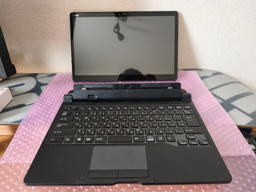 富士通 arrows tab Q738/SE