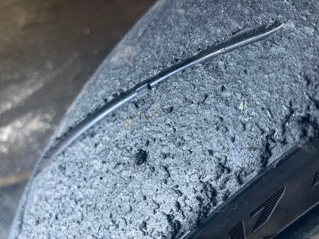 BT39SS 100/80-17 スーパーコルサ　v4 140/70-17