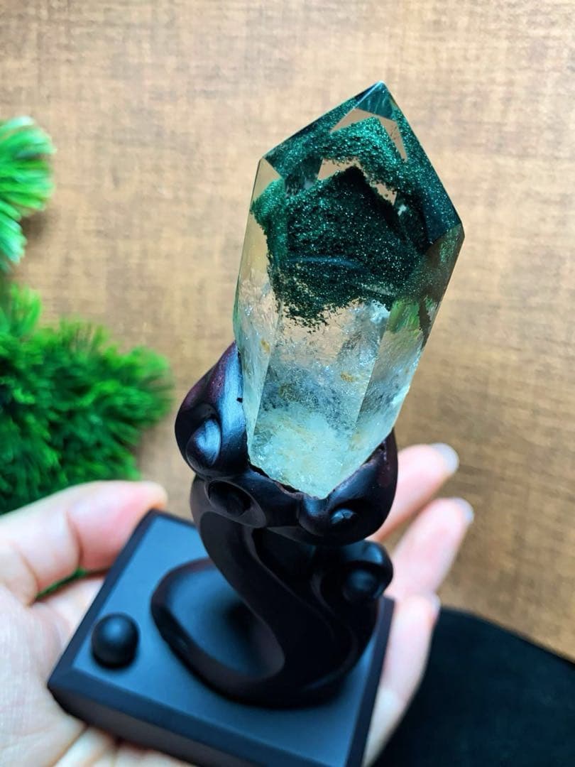 ⭐︎【極上品】天然 グリーン ガーデン クォーツ 置物 64.3g