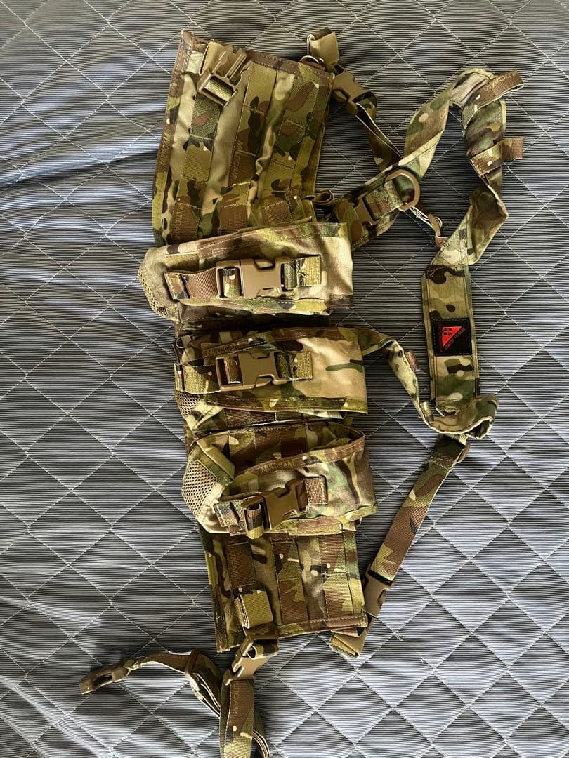 マルチカム迷彩 チェストリグ