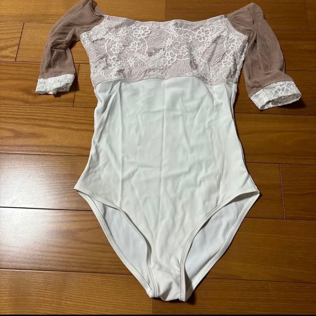 デラロミラノ レオタード