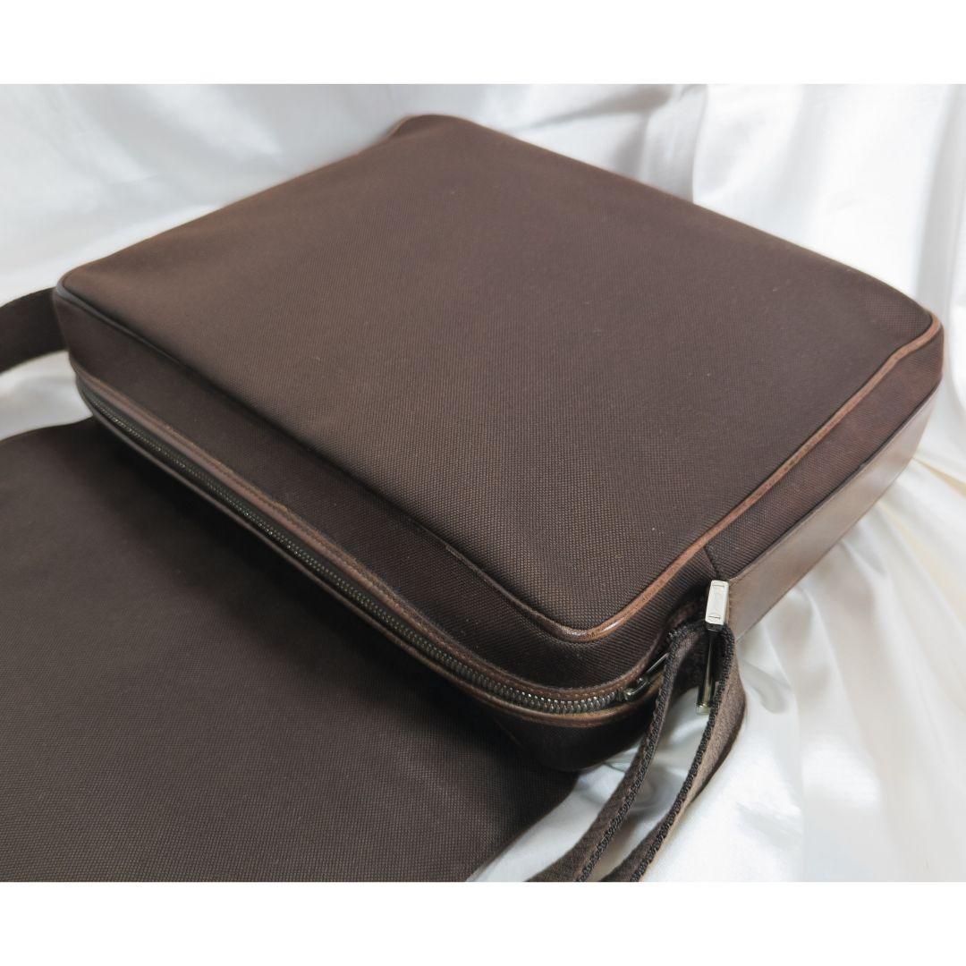 【美品】 カルティ サントス メッセンジャーバッグ ブラウン