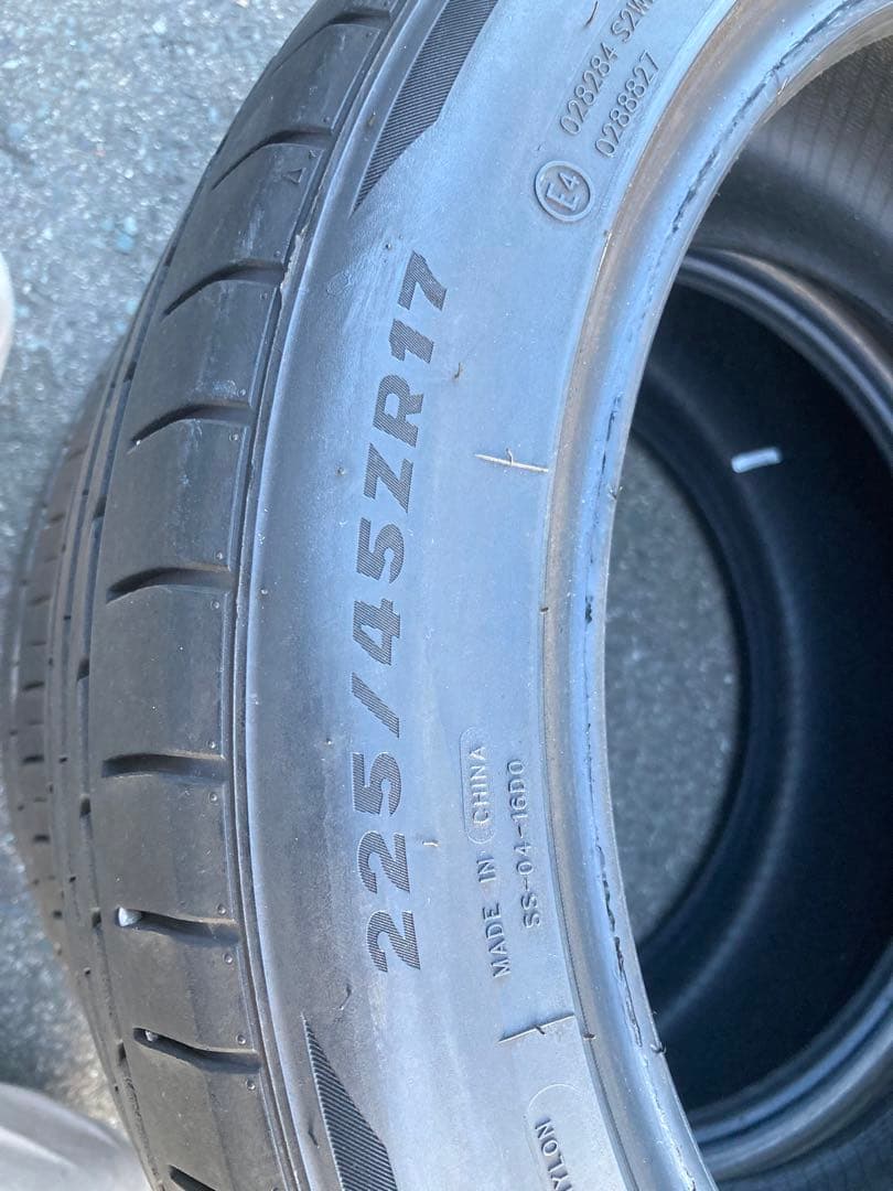 送料無料！2021年製バリ山！ミネルバ　225/45R17 2本