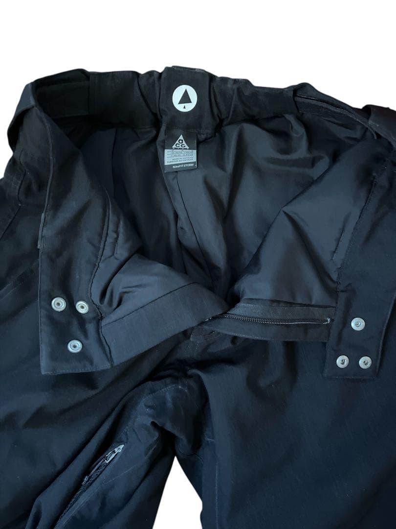 NIKE ACG スノボ パンツ FIT STORM