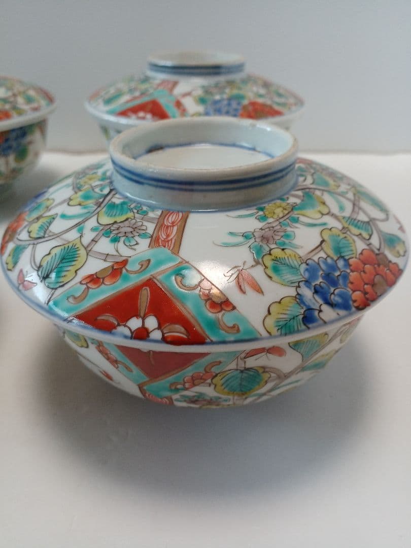 骨董　古伊万里色絵　蓋物　4客