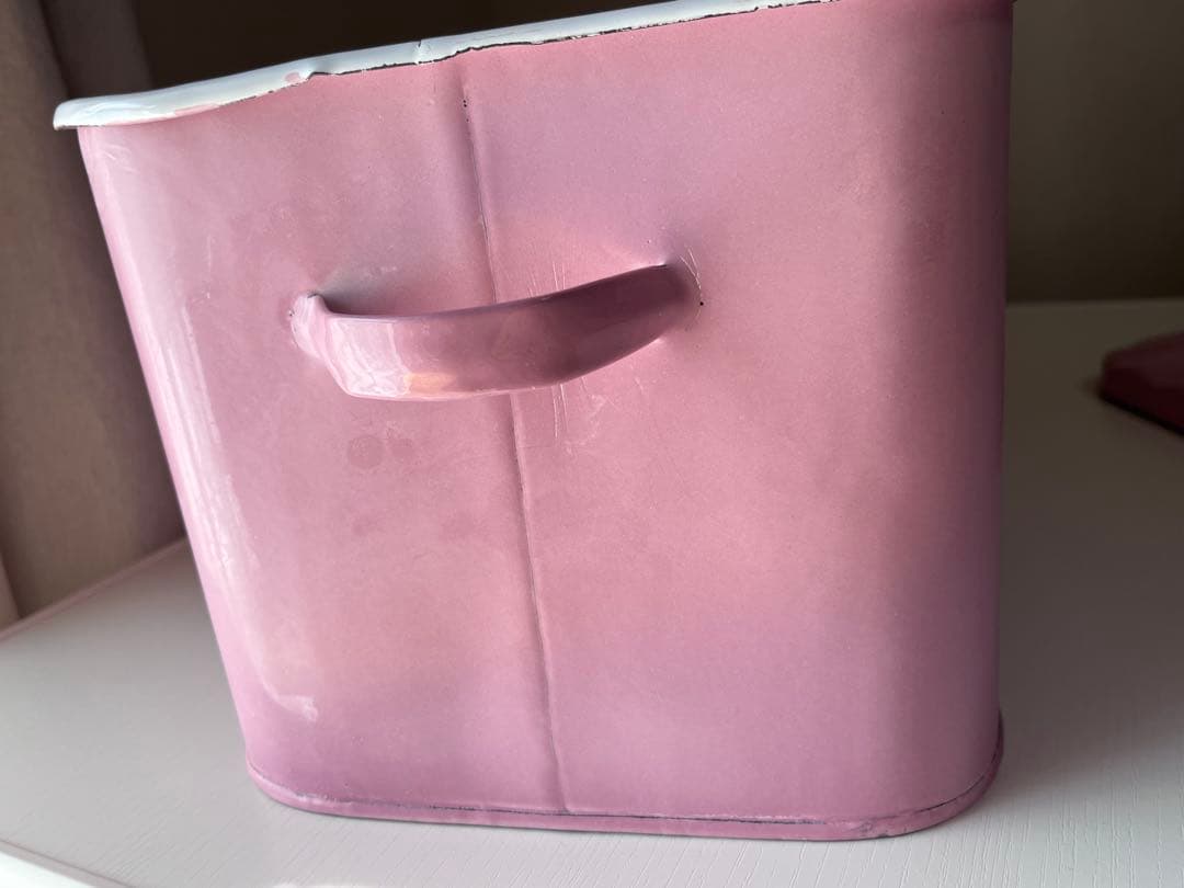 北欧さま専用　【未使用】角形ホーロ製ブレッドケース　ピンク　CAKES