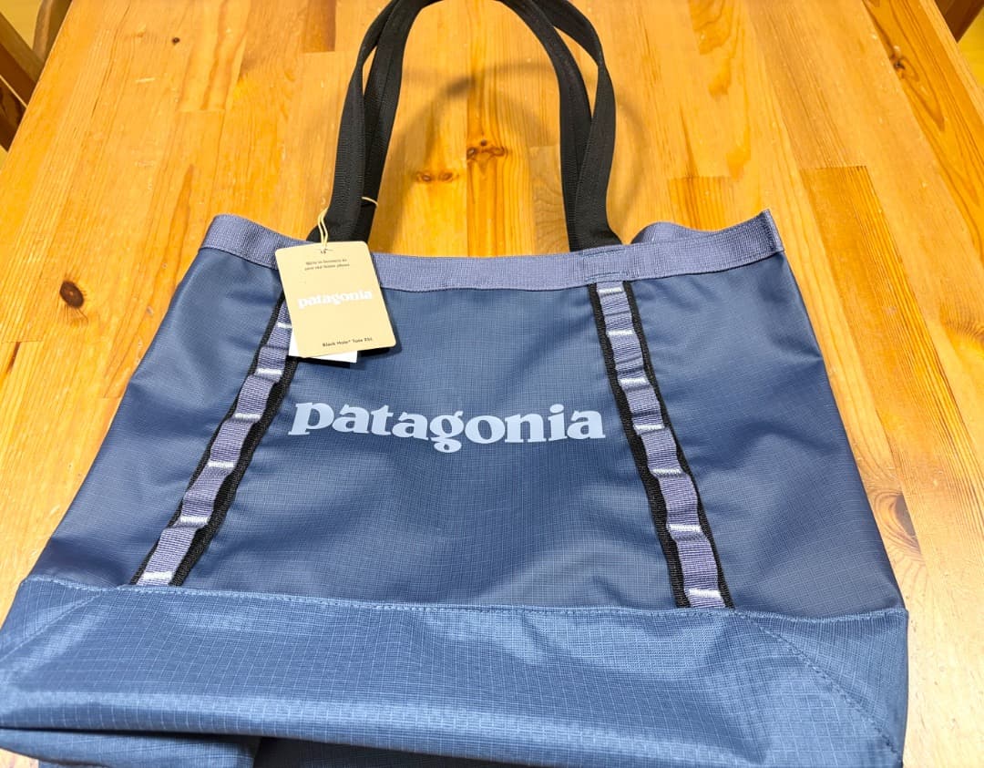 パタゴニア　ブラックホールトート25L カレントブルー